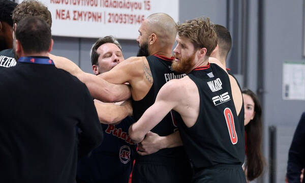 Ολυμπιακός: Τιμωρία μιας αγωνιστικής στον Φουρνιέ - Στα «μαλακά» και ο Μπαρτζώκας