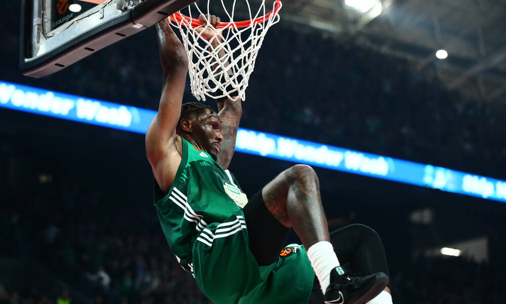 Χέιζ-Ντέιβις: «Προσπαθώ να προσφέρω όπου χρειάζεται»