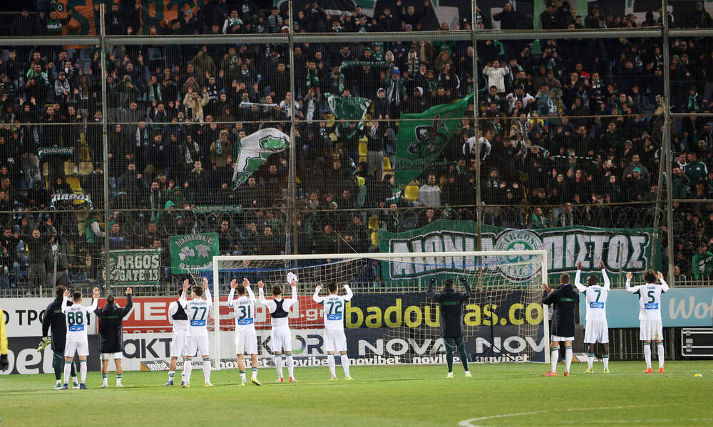 «Βάφτισμα» για τα παιδιά που θέλει να τον κάνουν πρωταθλητή 