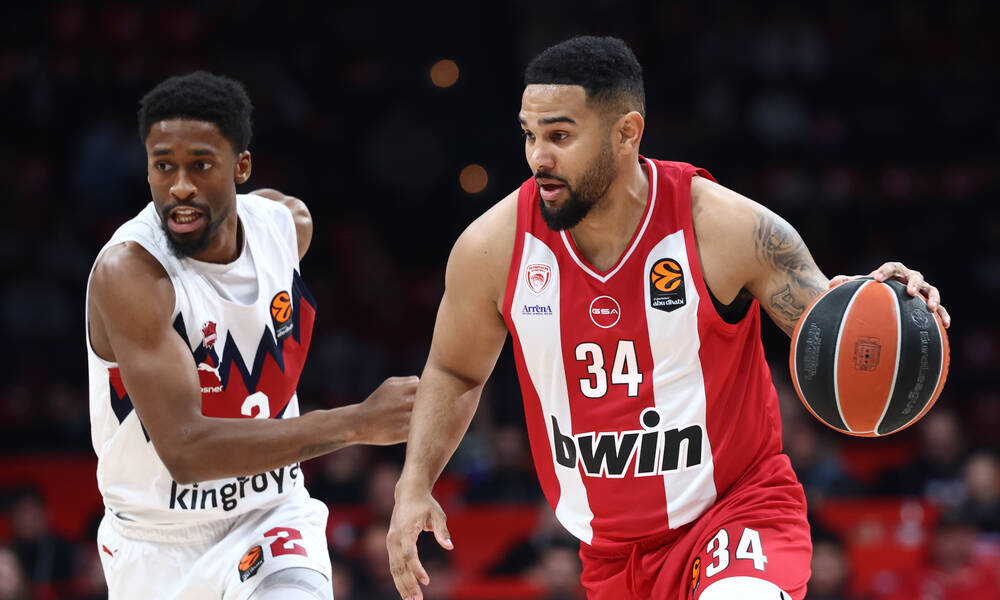 Ολυμπιακός: Εκτός Τζόσεφ και Λαρεντζάκης – Με 13 παίκτες στη Βαλένθια οι «ερυθρόλευκοι»