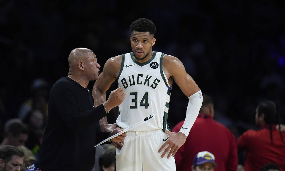 Ντοκ Ρίβερς: «Ο Γιάννης προοδεύει αλλά δεν είναι υγιής»