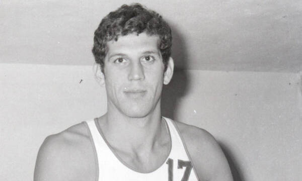 Θρήνος στο ελληνικό μπάσκετ: Πέθανε ο θρυλικός Βασίλης Γκούμας