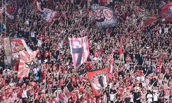 Ολυμπιακός – ΑΕΚ: Κυκλοφορούν τα εισιτήρια του ντέρμπι της πρεμιέρας των playoffs της Super League