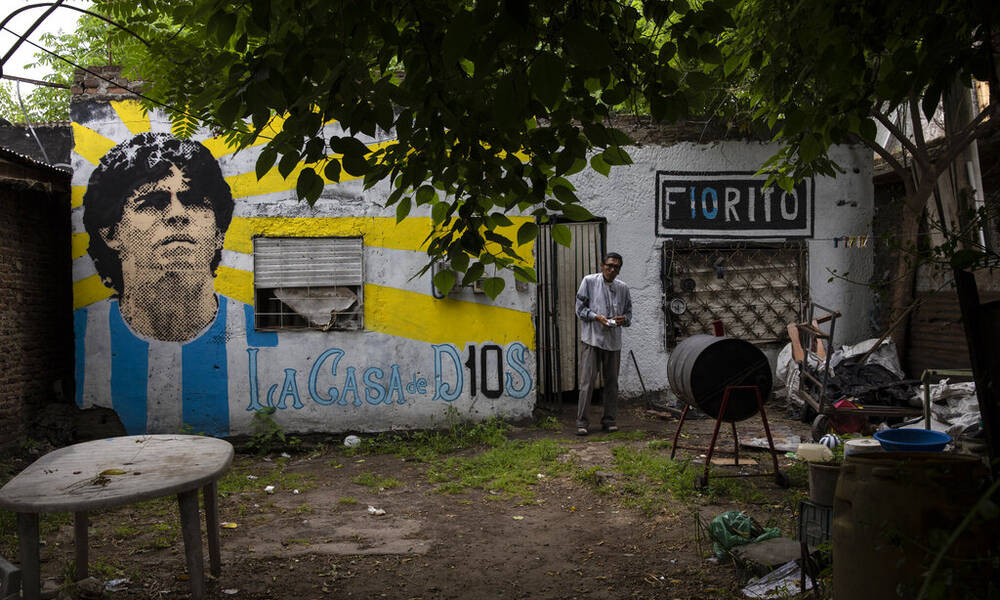 Ντιέγκο Μαραντόνα: Το «σπίτι του θεού» μετατράπηκε σε χώρο συσσιτίου για άπορους 