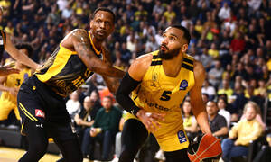 Greek Basketball League: Συνεχίζει το σερί ο Άρης, άνετη νίκη ο Πανιώνιος 