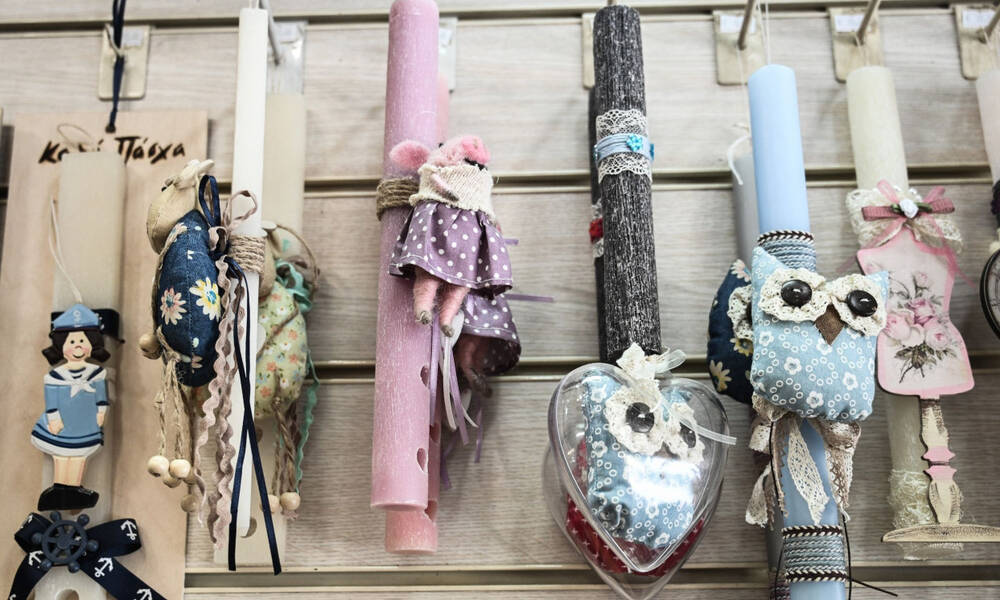 Πάσχα για λίγους: Ένα μεροκάματο η λαμπάδα για τους χαμηλόμισθους