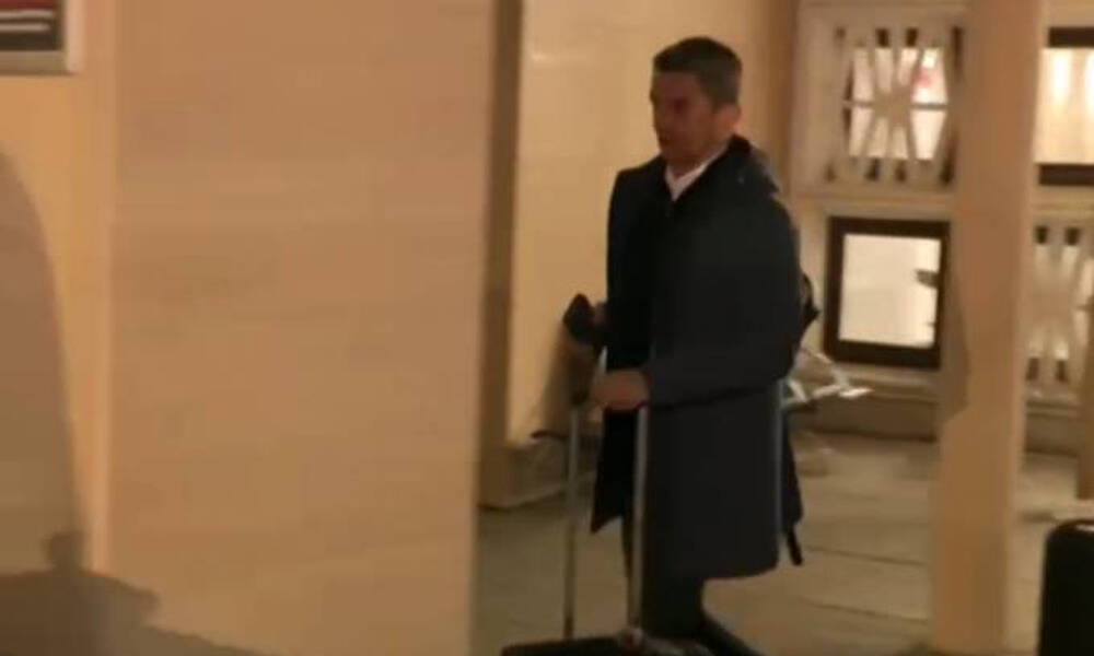 Στη Ρουμανία ο Λουτσέσκου για τον πατέρα του - «Είναι μια δύσκολη, περίπλοκη κατάσταση»