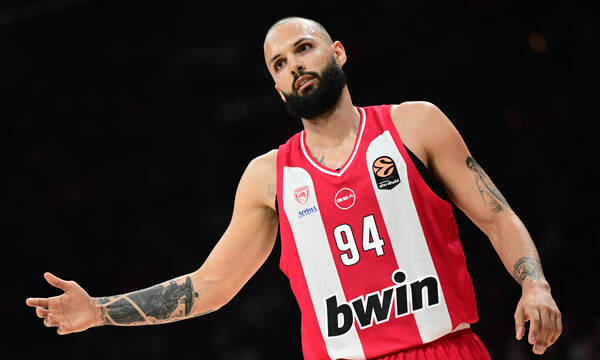 Ολυμπιακός: Εκτός Φουρνιέ και Μόρις με Χάποελ