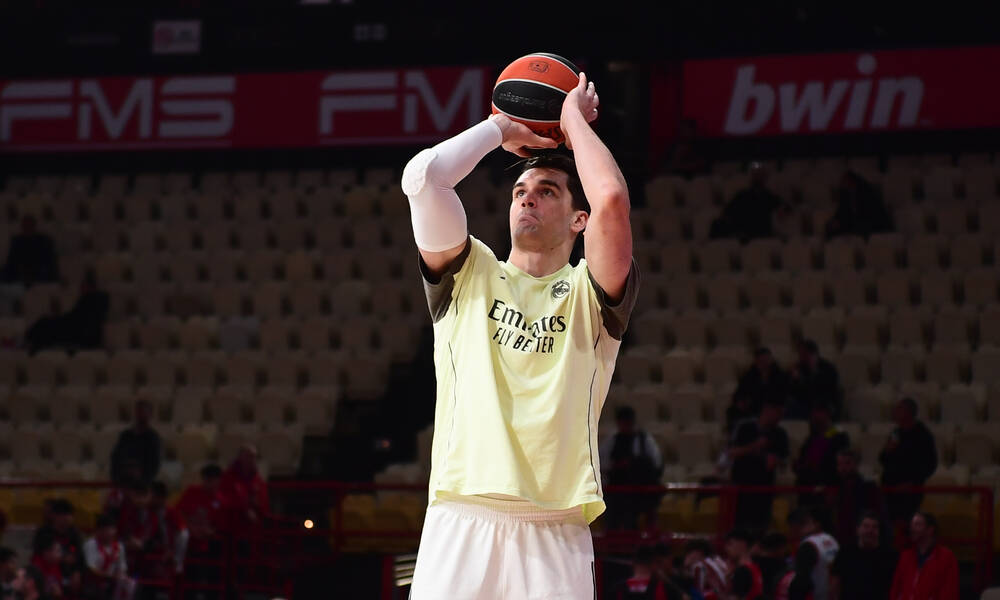 Χεζόνια: «Πολλές κενές θέσεις με Ολυμπιακό και Φενέρμπαχτσε»