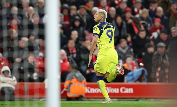 Η εξομολόγηση του Ριτσάρλισον: «Η γυναίκα μου, μου έσωσε τη ζωή»