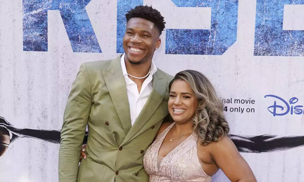 Αντετοκούνμπο: «Δεν φοράω εγώ τα… παντελόνια, πρέπει να ρωτήσω τη γυναίκα μου»