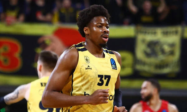 Με Αντετοκούνμπο ο Άρης κόντρα στον ΠΑΟΚ 