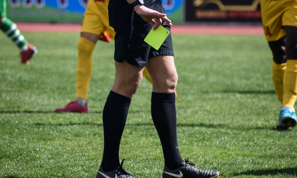 Δολοφόνησαν διαιτητή την ώρα αγώνα, μπροστά στα μάτια της οικογένειάς του (Σκληρή εικόνα) 