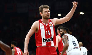 Ολυμπιακός - Αρμάνι Μιλάνο 85-76: Σφράγισε την πρωτιά με 20άρα του Βεζένκοφ