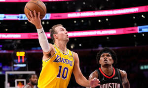 NBA: Επικοί Λέικερς «καθάρισαν» τους Ρόκετς για το 1-0 - Νίκες για Καβαλίερς, Νικς και Νάγκετς