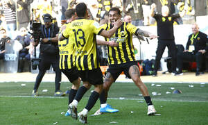 ΑΕΚ - ΠΑΟΚ: Το αυτογκόλ του Κεντζιόρα που άνοιξε το σκορ για την Ένωση