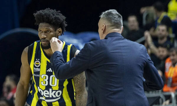 «Ελληνορωμαϊκή» στην Πόλη, τραυματίας ο Σίλβα (vid)