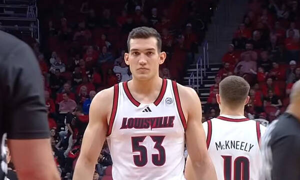 Αλλαγή… στέγης για τον Ζούγρη