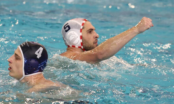 Πόλο: Ο Ολυμπιακός επικράτησε 16-15 τη Νόβι Μπέογκραντ και «βλέπει» Final 4