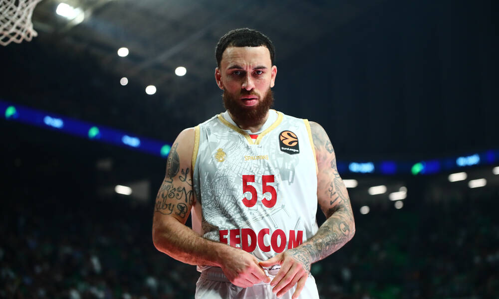 Μάικ Τζέιμς για Σλούκα: «Δεν ήταν ποτέ πιο γρήγορος από μένα»