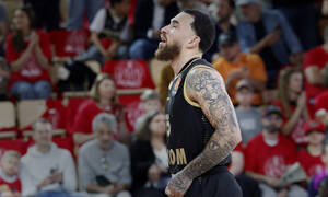 Η Μονακό αντίπαλος του Ολυμπιακού στα playoffs: «Λύγισε» την Μπαρτσελόνα με «διπλό» Τζέιμς