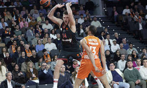 Ντάριους Τόμπσον: Αποχωρεί από τη Βαλένθια – «Κλείνει» στην Αρμάνι Μιλάνο για δύο χρόνια