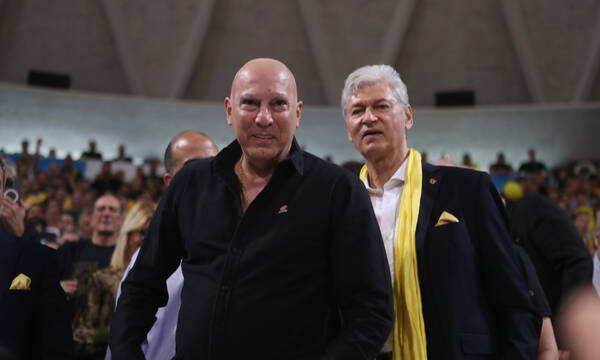 Γκάλης: Η αποθέωση και η συνάντηση με Φάνη Χριστοδούλου - «Εδώ είναι η ιστορία του μπάσκετ»