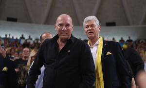 Γκάλης: Η αποθέωση και η συνάντηση με Φάνη Χριστοδούλου - «Εδώ είναι η ιστορία του μπάσκετ»