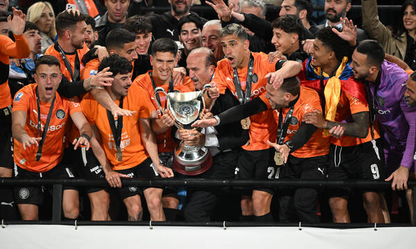 Κύπελλο Ελλάδας: Το σήκωσε ο ΟΦΗ - Η απονομή και η «χρυσή βίβλος»