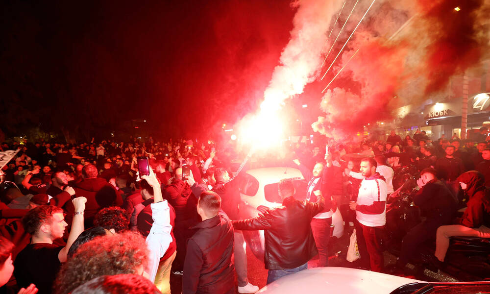 ΟΦΗ: Το Ηράκλειο δεν κοιμήθηκε! Αποθέωση για την ομάδα και το ζεϊμπέκικο του Μπούση με το τρόπαιο