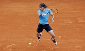 Τένις: Δευτέρα μεσημέρι ο Τσιτσιπάς κόντρα στον Μέριδα